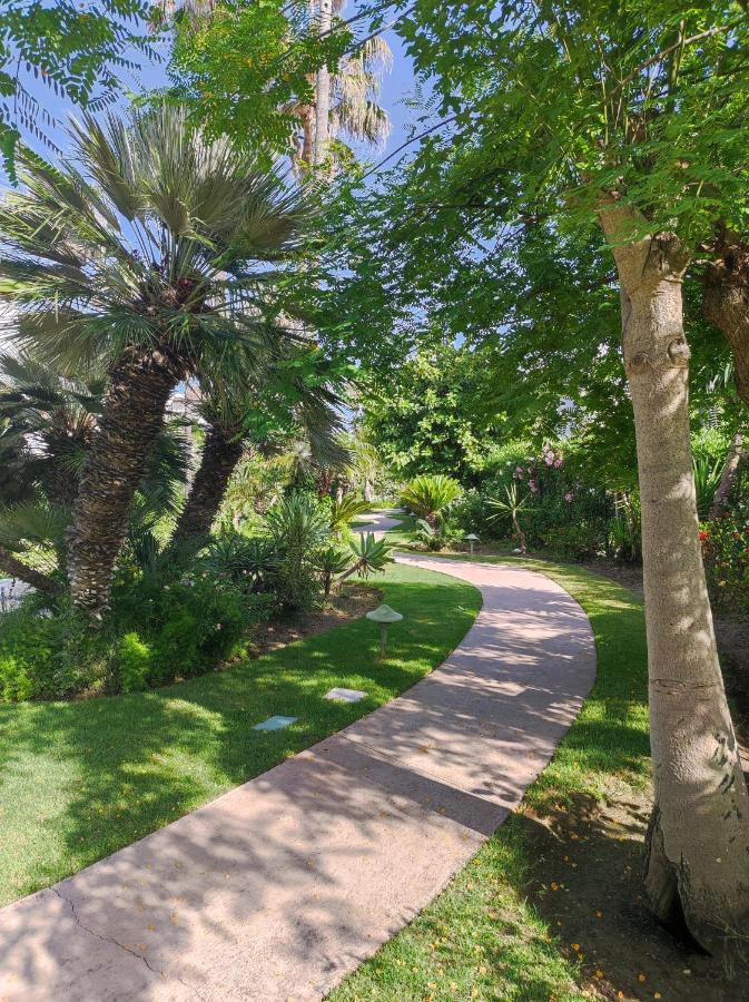 Costalita On The Beach - 3 Bedroom Cosy Apartment Estepona Luaran gambar