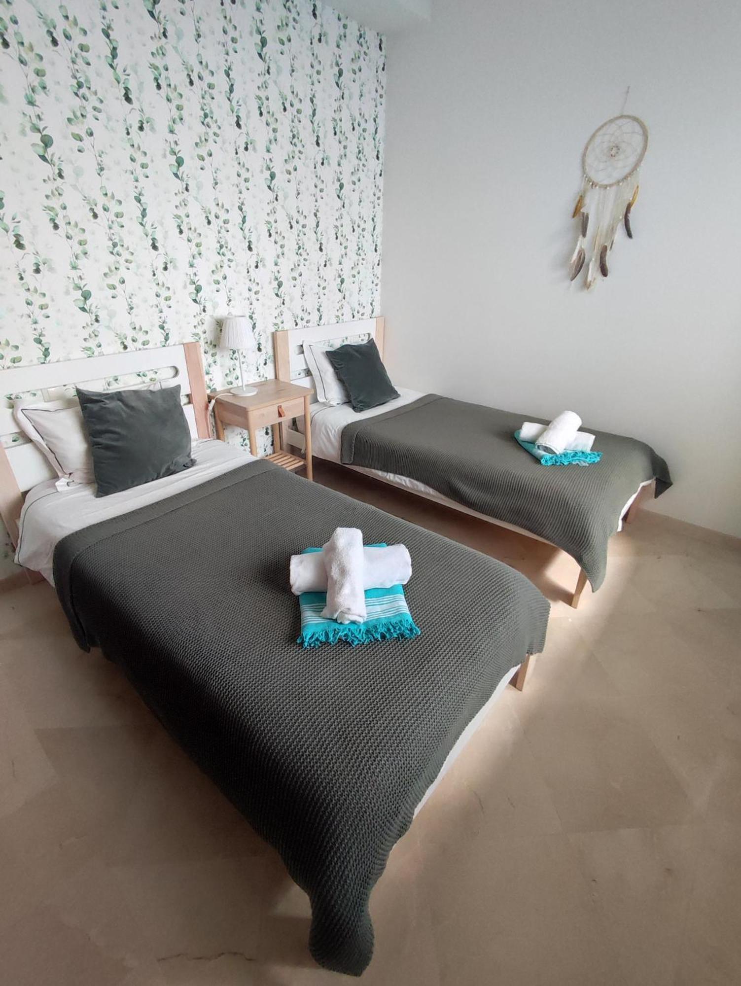 Costalita On The Beach - 3 Bedroom Cosy Apartment Estepona Luaran gambar